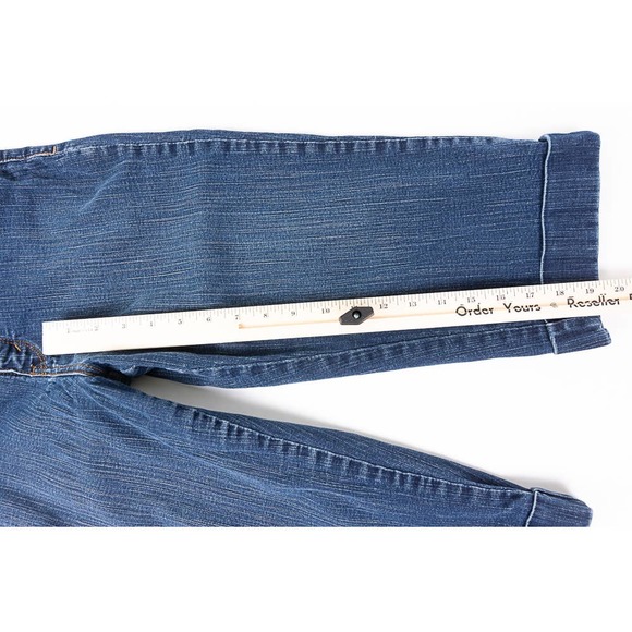 Levis 548 Perfectly Slimming Cuffed Capri Womens Jeans Dark Wash Size 8 - Picture 5 of 6